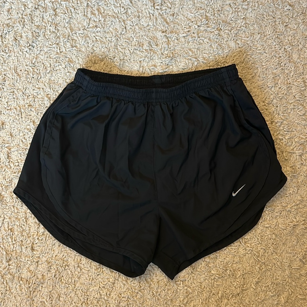 Nike tempo size S black running shorts